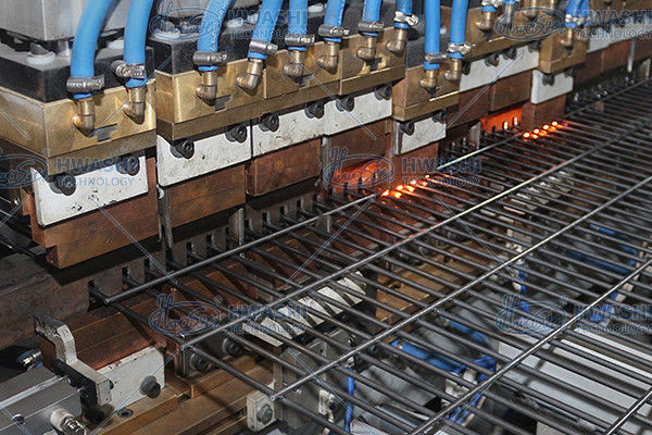 500-1000KG beban maksimum Kapasitas tinggi Mesin Las Wire Mesh dengan 2-10 Nomor Spot Las